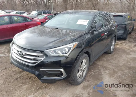 2017 Hyundai Santa Fe Sport 2.4L z USA, uszkodzony, nr VIN 5XYZT3LB5HG428326